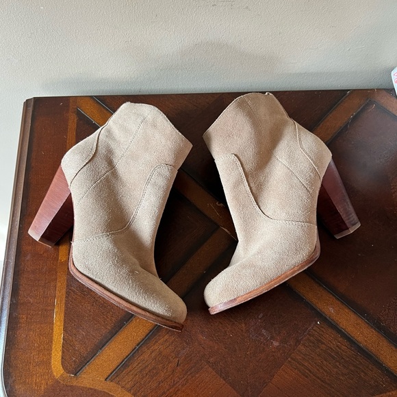 JOIE Dalton Suede Leather Stacked-Heel Bootie Cement 39 (9) Ankle Neutral Nude - Picture 7 of 15